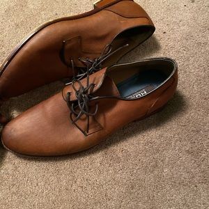 Dress shoes